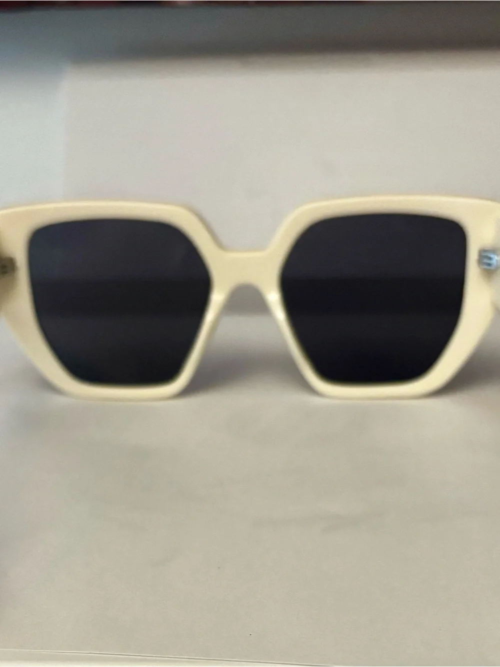 Brand New Fashion Ivory Square Frame Sunglasses with Gold CC Logo